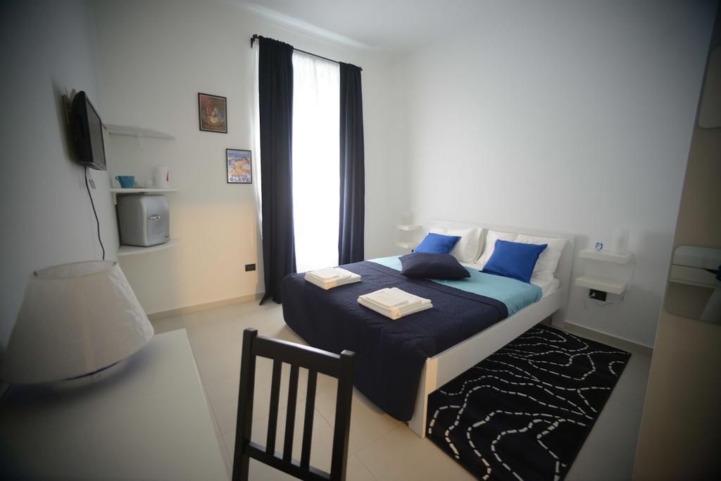 Casa Petrarca Bed and Breakfast Turin Rum bild