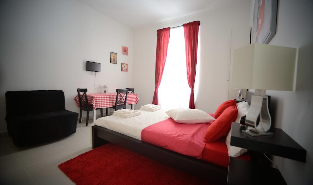 Casa Petrarca Bed and Breakfast Turin Rum bild