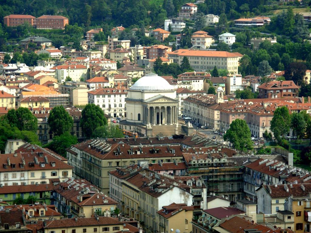 Casa Petrarca Bed and Breakfast Turin Exteriör bild